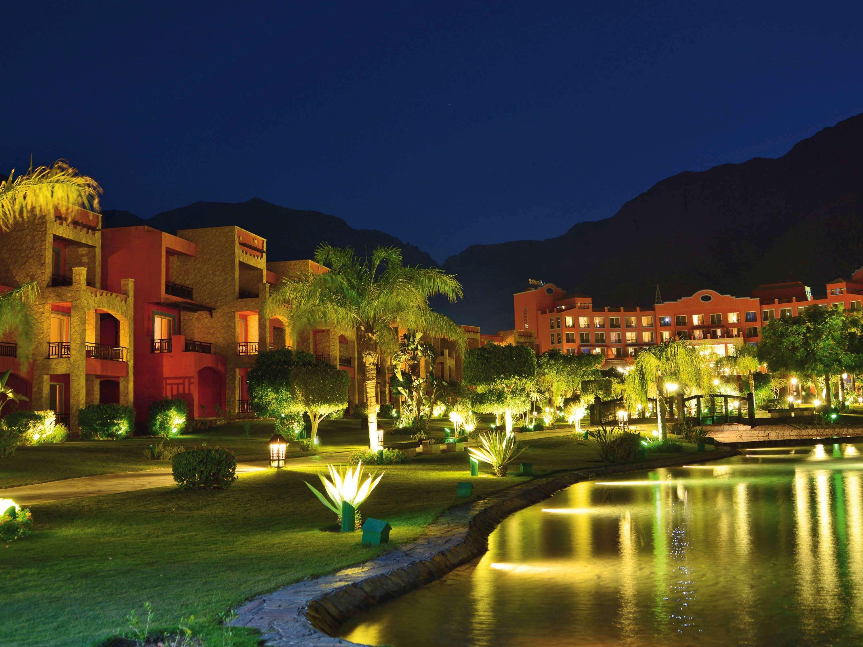 Moevenpick Resort El Sokhna Айн-Сохна Екстер'єр фото Mardan Palace