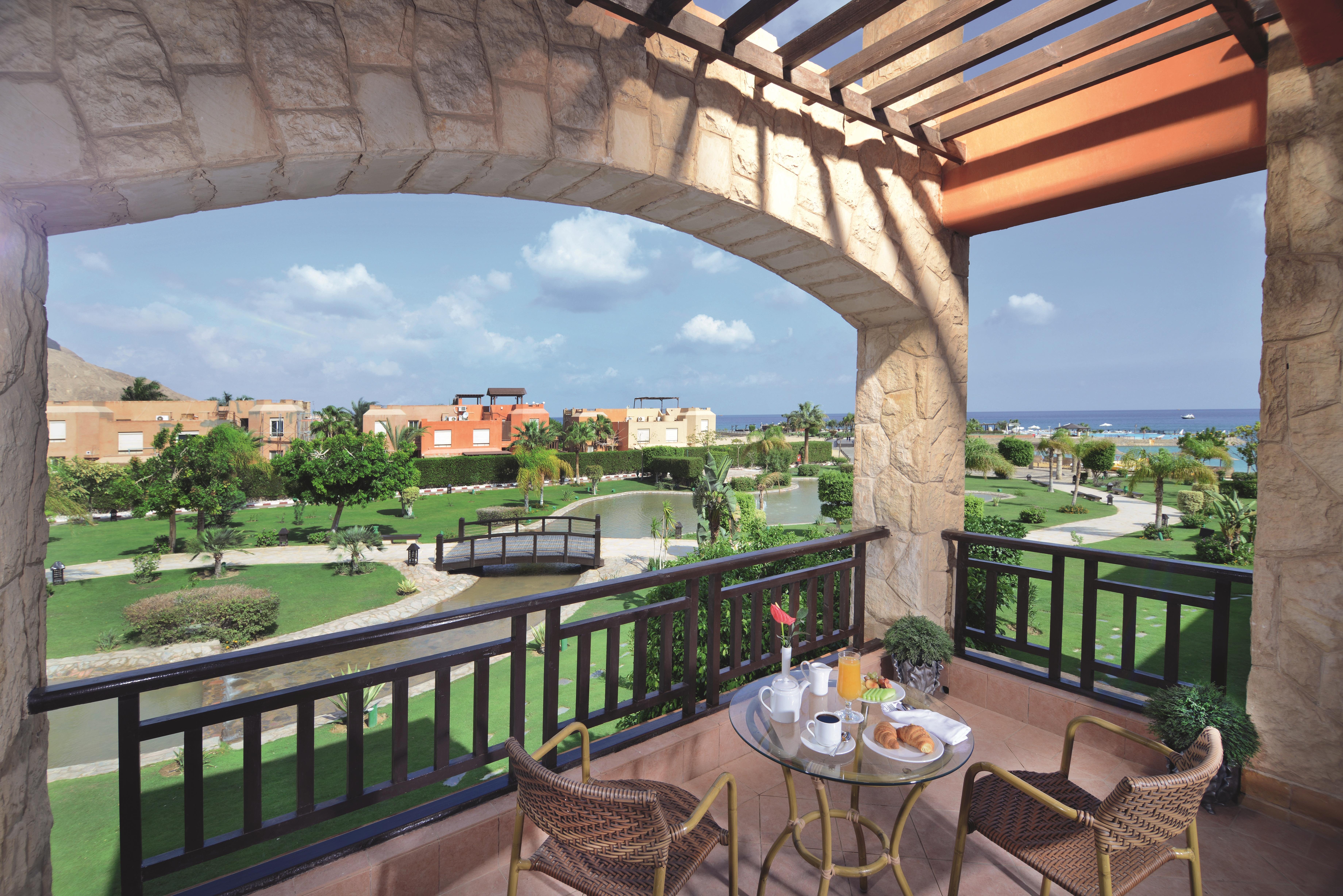 Moevenpick Resort El Sokhna Айн-Сохна Екстер'єр фото View from a balcony